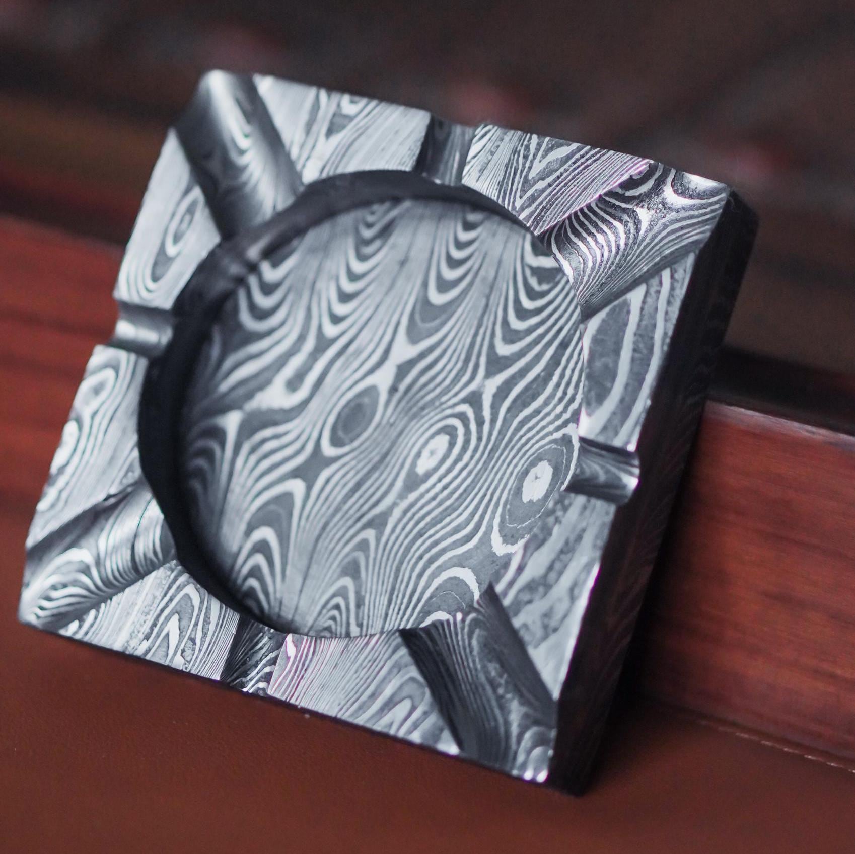 Handmade Damascus Ashtray Ash Collector Accessories Cigar Ash Tray Unique Vintage Ash Tray Cigarette Pipe Rests Ashtray Personalized Gift